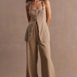 SOVERE ADORNE TOP TAN