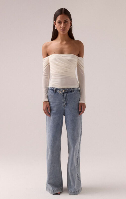 SOVERE MYRIAD OFF SHOULDER TOP COCONUT