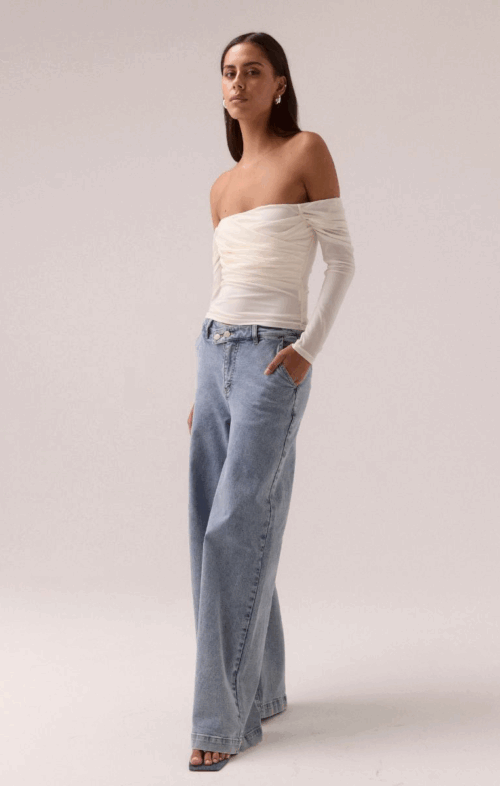 SOVERE MYRIAD OFF SHOULDER TOP COCONUT